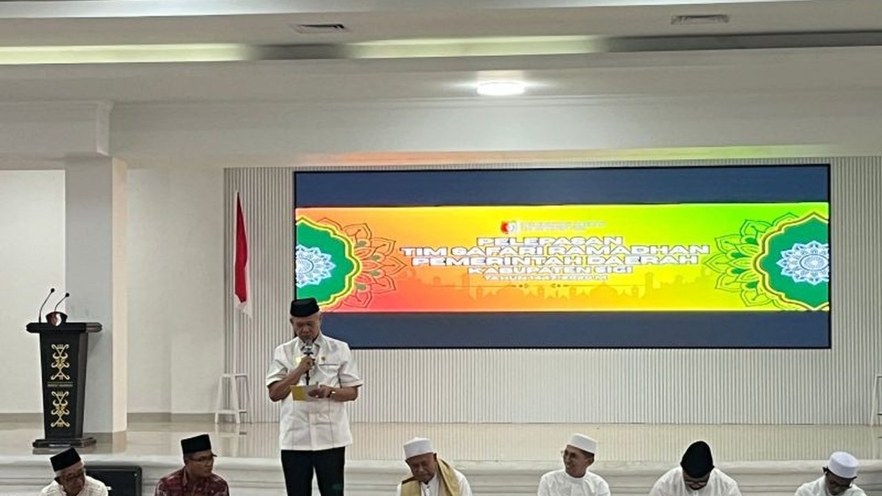 Pemerintah Kabupaten Sigi memanfaatkan momentum Safari Ramadhan sebagai sarana strategis untuk memaparkan program prioritas daerah kepada masyarakat sekaligus mempererat tali silaturahmi. Bupati Sigi Moh Rizal Intjenae menegaskan pentingnya kegiatan ini d