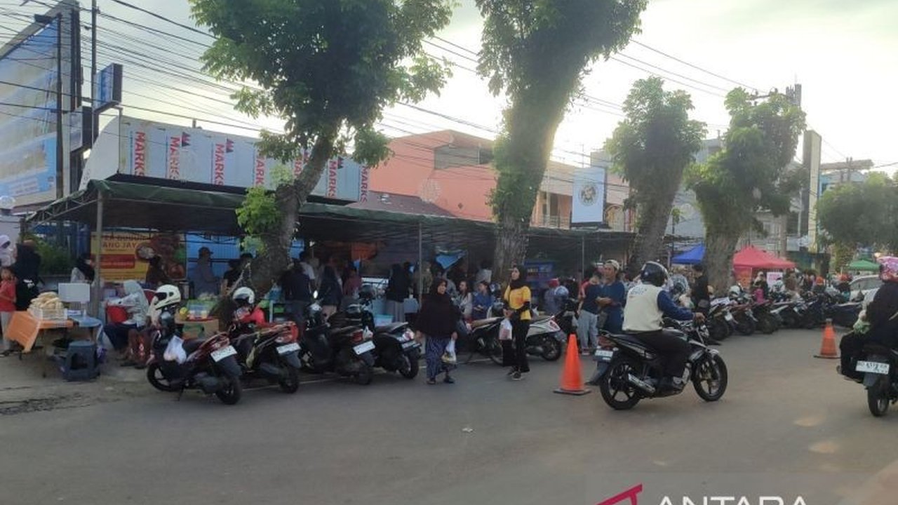 Pemerintah Kota Bengkulu secara resmi memulai era Pembayaran Parkir Nontunai berbasis QRIS di kawasan Belungguk Point, langkah strategis untuk transparansi retribusi dan kemudahan masyarakat.