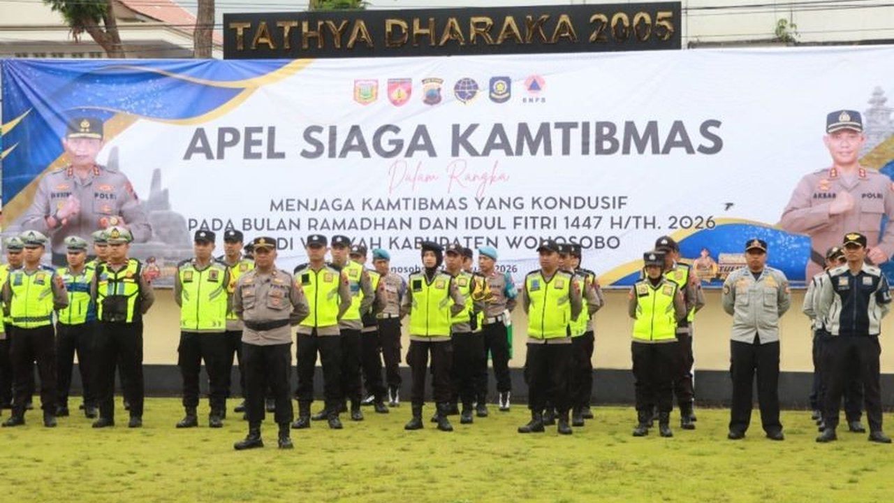 Kapolres Wonosobo instruksikan personel tingkatkan Patroli Polres Wonosobo dengan pendekatan humanis namun tegas di jam rawan untuk antisipasi gangguan kamtibmas selama Ramadhan dan Idul Fitri 1447 H.