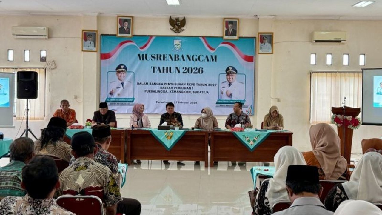 Purbalingga menargetkan percepatan pembangunan di tahun 2027. Dengan fokus pada infrastruktur dan pariwisata, daerah ini berupaya mendorong pertumbuhan ekonomi serta kesejahteraan masyarakat.