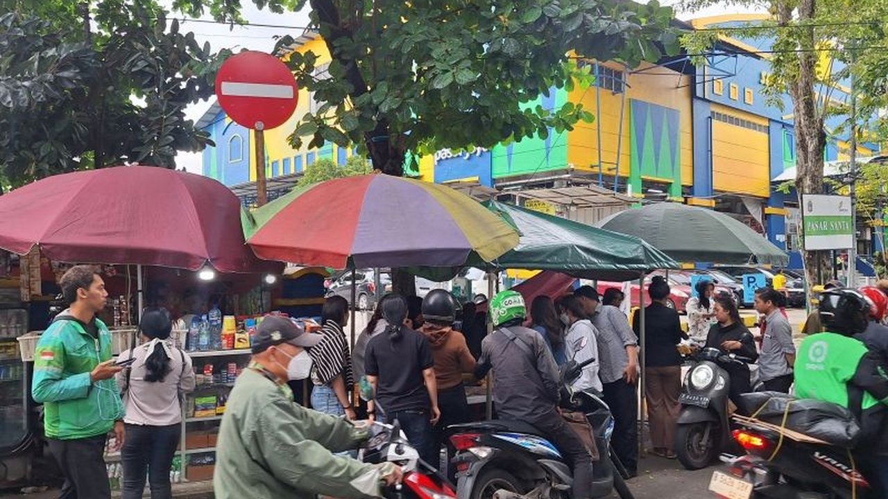 Polres Metro Jakarta Selatan mengerahkan 150 personel untuk mengantisipasi pasar tumpah Ramadhan 1447 H, menjaga ketertiban lalu lintas dan keamanan masyarakat di lima titik rawan.