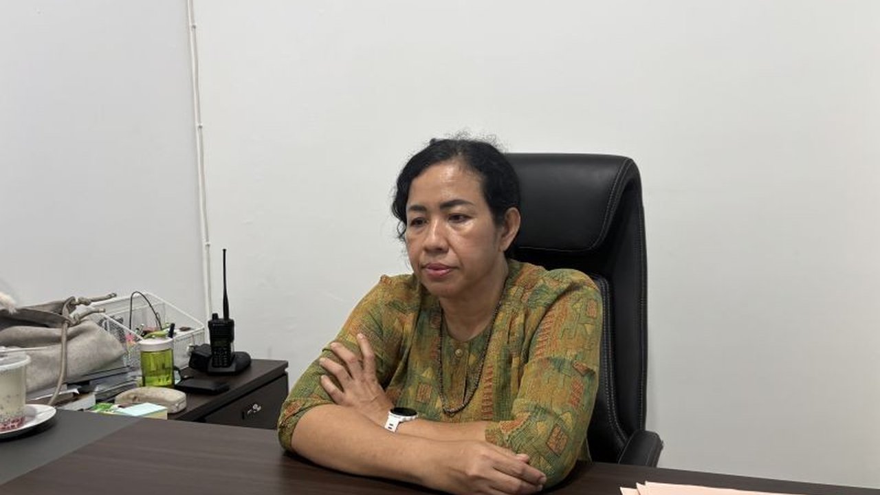 Polres Metro Jakarta Utara memberikan Trauma Healing Keluarga kepada ibu korban dan pelaku pembunuhan kakak adik di Kelapa Gading untuk membantu menghadapi duka ganda.