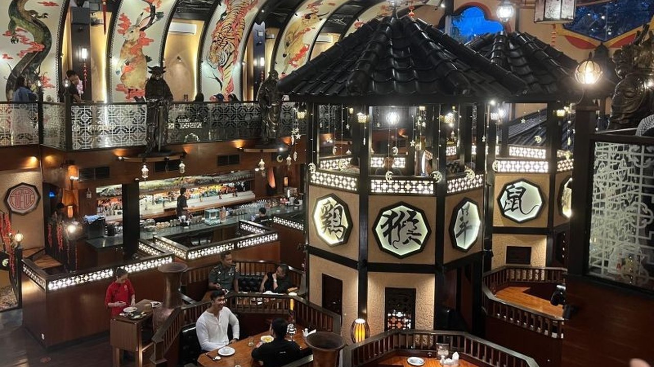Cari pengalaman berbuka puasa yang berbeda? Twelve Chinese Dining di Jakarta menawarkan sajian lezat ala Tiongkok dengan nuansa kebersamaan yang tak terlupakan, cocok untuk momen Ramadhan.