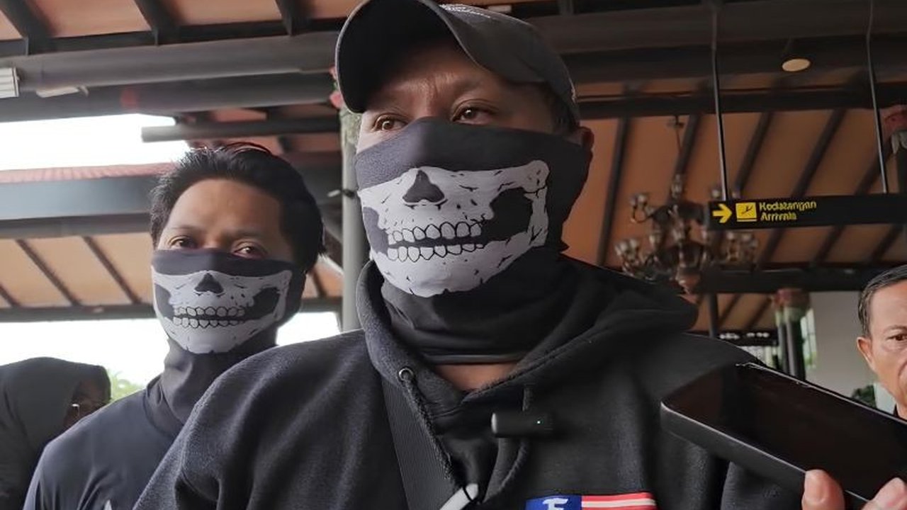 Dittipidnarkoba Bareskrim Polri berhasil meringkus Koko Erwin, pemodal dan pemasok narkoba untuk eks Kapolres Bima AKBP Didik Putra Kuncoro, setelah sempat menjadi DPO dan berupaya kabur ke Malaysia.