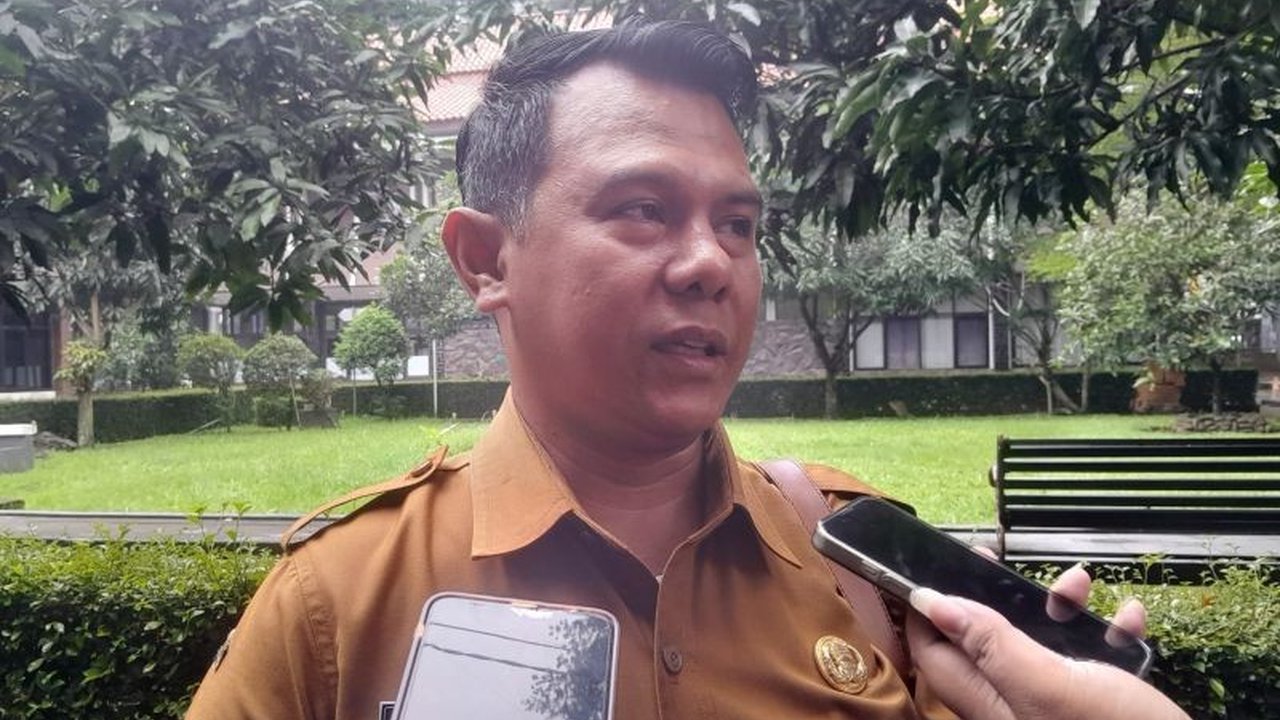 Pemerintah Kabupaten Garut mengambil langkah proaktif menyiapkan Garut Plaza sebagai lokasi khusus untuk menampung PKL musiman jelang Lebaran, guna menjaga ketertiban umum di perkotaan.