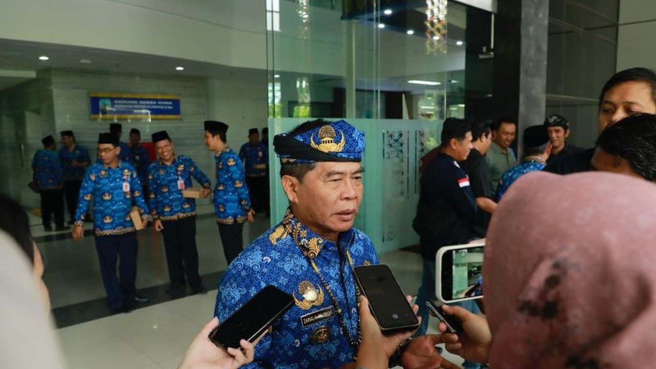 Gubernur Kaltara Zainal A. Paliwang segera menerbitkan surat edaran larangan gratifikasi menjelang hari raya, menegaskan komitmen Pemprov Kaltara dalam menjaga integritas Aparatur Sipil Negara (ASN) dan mencegah praktik korupsi.