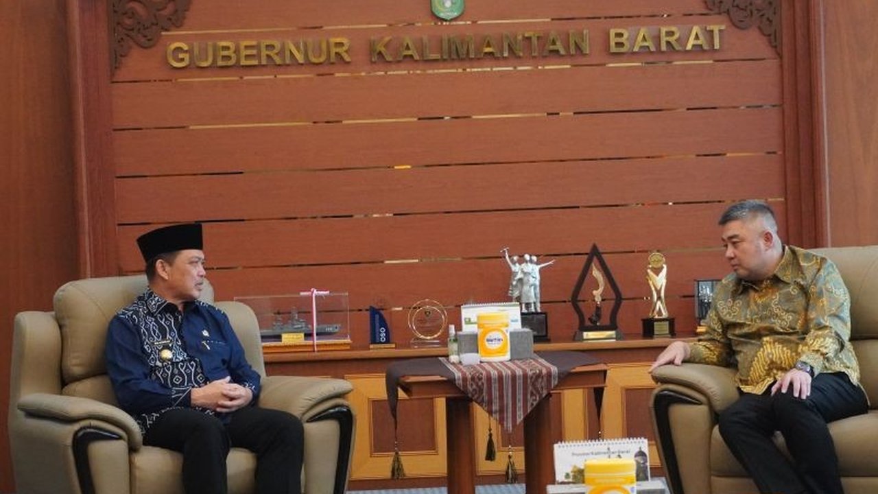 PT Pelindo bersama Pemprov Kalbar serius membahas pengadaan Tol Pelabuhan Kijing. Infrastruktur vital ini diharapkan mampu mengoptimalkan arus logistik dan ekspor-impor, serta mendorong ekonomi nasional.