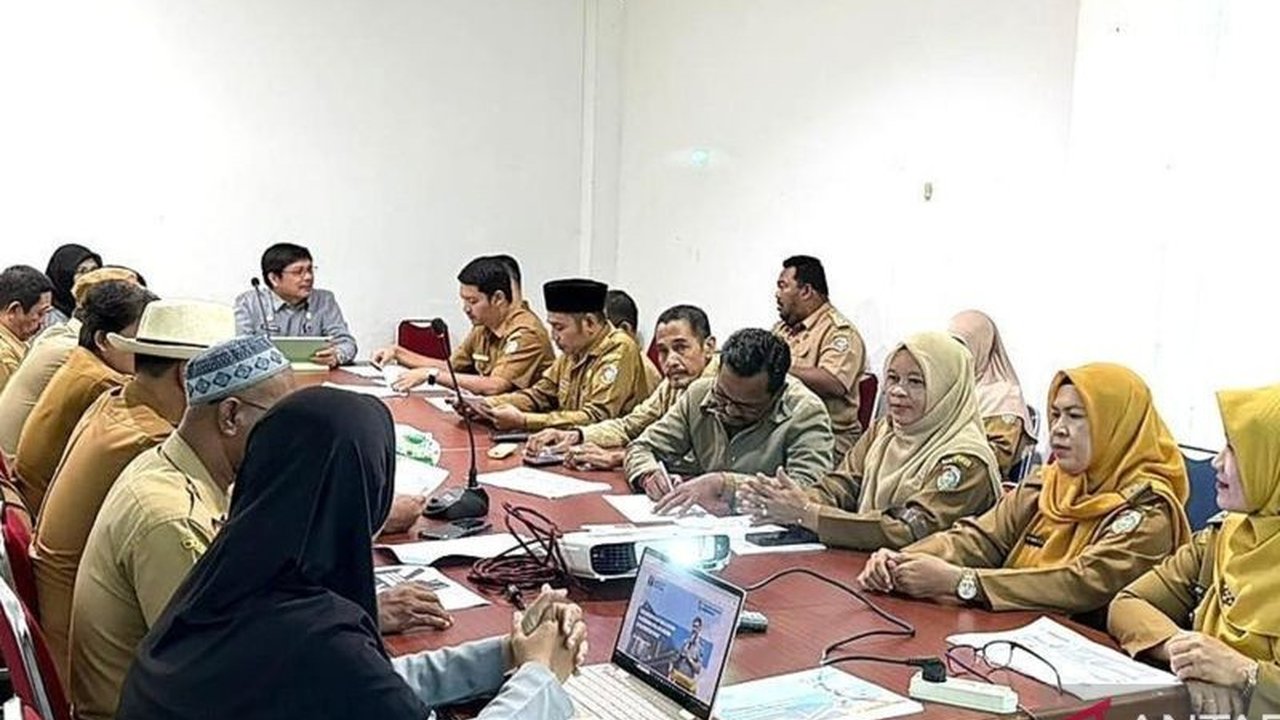 Kantor Wilayah Kementerian Hukum Kalimantan Barat (Kanwil Kementerian Hukum Kalbar) terus memperkuat fungsi Pos Bantuan Hukum Desa (Posbankumdeskel) di Kabupaten Mempawah, memastikan akses keadilan bagi masyarakat hingga tingkat paling bawah.