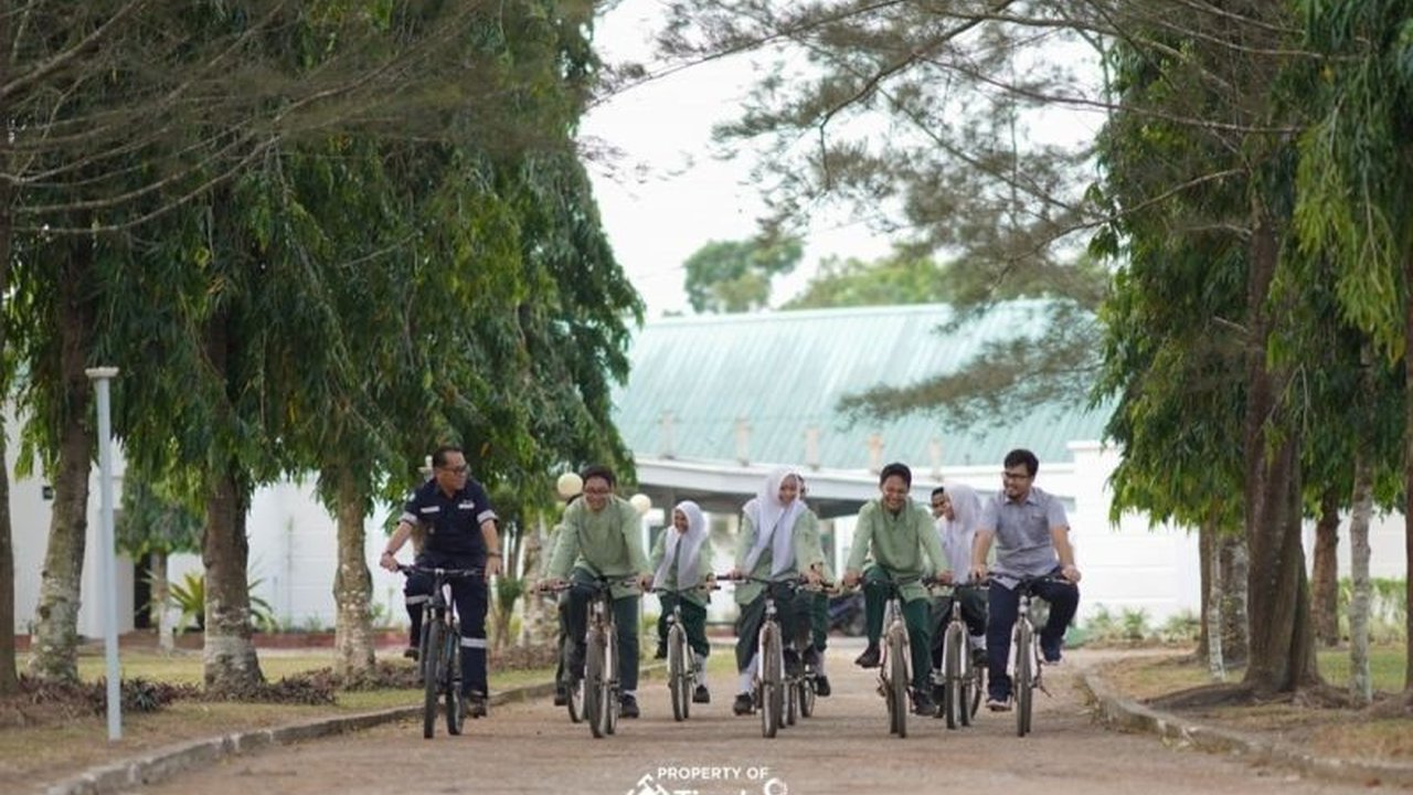 PT Timah Tbk kembali membuka pendaftaran Program Kelas Beasiswa untuk Tahun Ajaran 2026/2027, sebuah inisiatif guna meningkatkan kualitas pendidikan bagi pelajar berprestasi dari keluarga kurang mampu di wilayah operasionalnya.