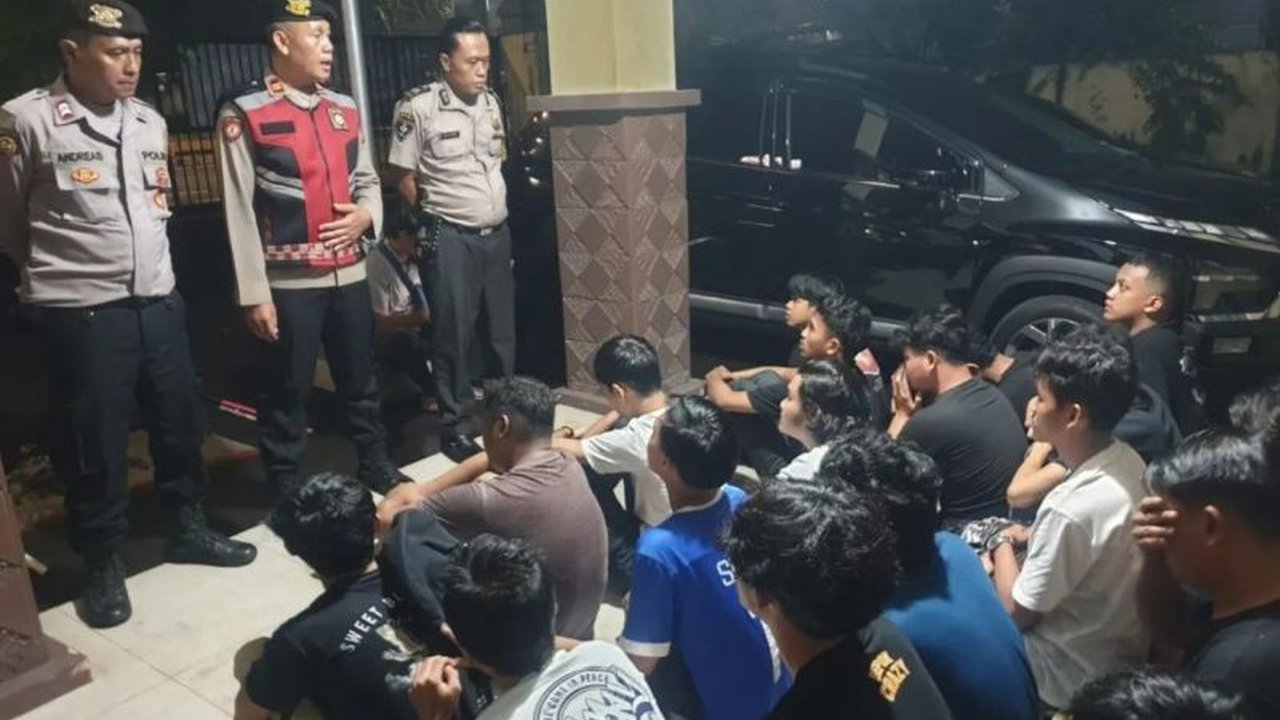 Polres Metro Jakarta Selatan mengambil langkah proaktif dengan mendirikan 10 pos pantau untuk kuatkan antisipasi SOTR Ramadhan dan tawuran selama bulan suci 1447 Hijriah.