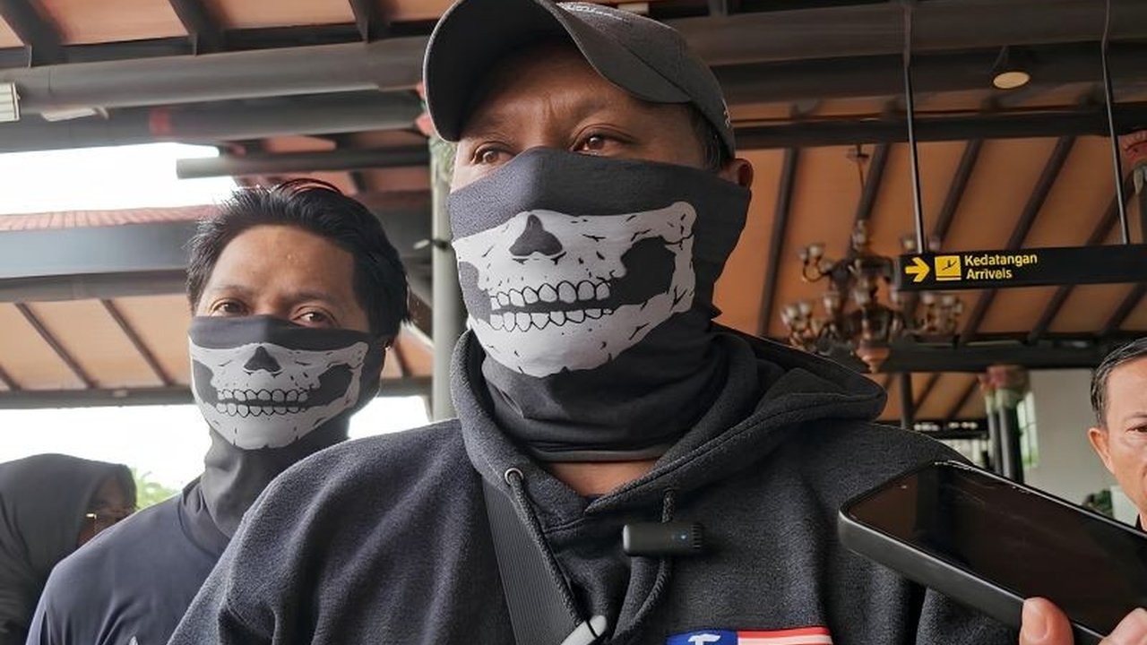 Terduga bandar narkoba kelas kakap, Erwin alias Koko Erwin, sempat melakukan perlawanan saat ditangkap di Tanjung Balai, Sumatera Utara, terkait jaringan eks Kapolres Bima.