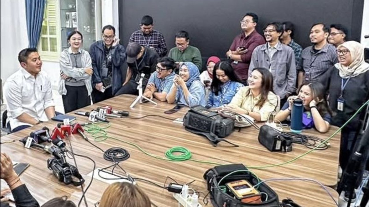 Presiden Prabowo Subianto memperluas jangkauan pendidikan melalui program strategis Sekolah Rakyat, menyasar anak-anak yang putus sekolah, sekaligus meluncurkan Sekolah Garuda untuk mencetak SDM unggul.