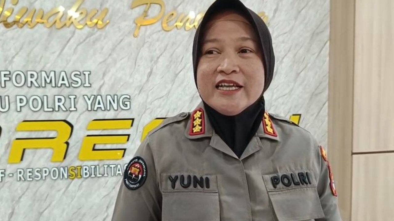 Polda Lampung mengumumkan empat buronan Polres Way Kanan yang kabur dari rutan telah berhasil ditangkap, menyisakan empat lainnya yang masih dalam pengejaran intensif aparat kepolisian.
