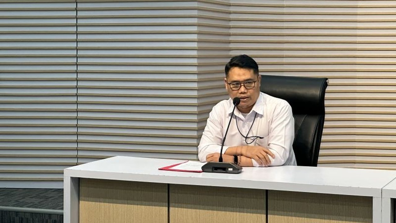 Komisi Pemberantasan Korupsi (KPK) memastikan akan memanggil produsen rokok dalam rangka mendalami kasus dugaan korupsi di lingkungan Direktorat Jenderal Bea dan Cukai (DJBC) Kementerian Keuangan. KPK Panggil Produsen Rokok, informasi telah dikantongi.