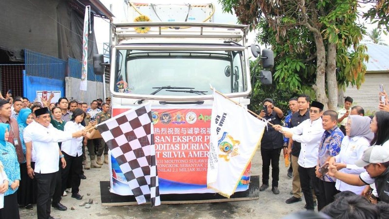 Otoritas Jasa Keuangan (OJK) dan Pemerintah Kabupaten Parigi Moutong (Parimo) meluncurkan Program Pengembangan Ekonomi Daerah (PED), inisiatif strategis untuk meningkatkan kapasitas pelaku usaha durian lokal agar mampu bersaing di pasar global dan mendoro