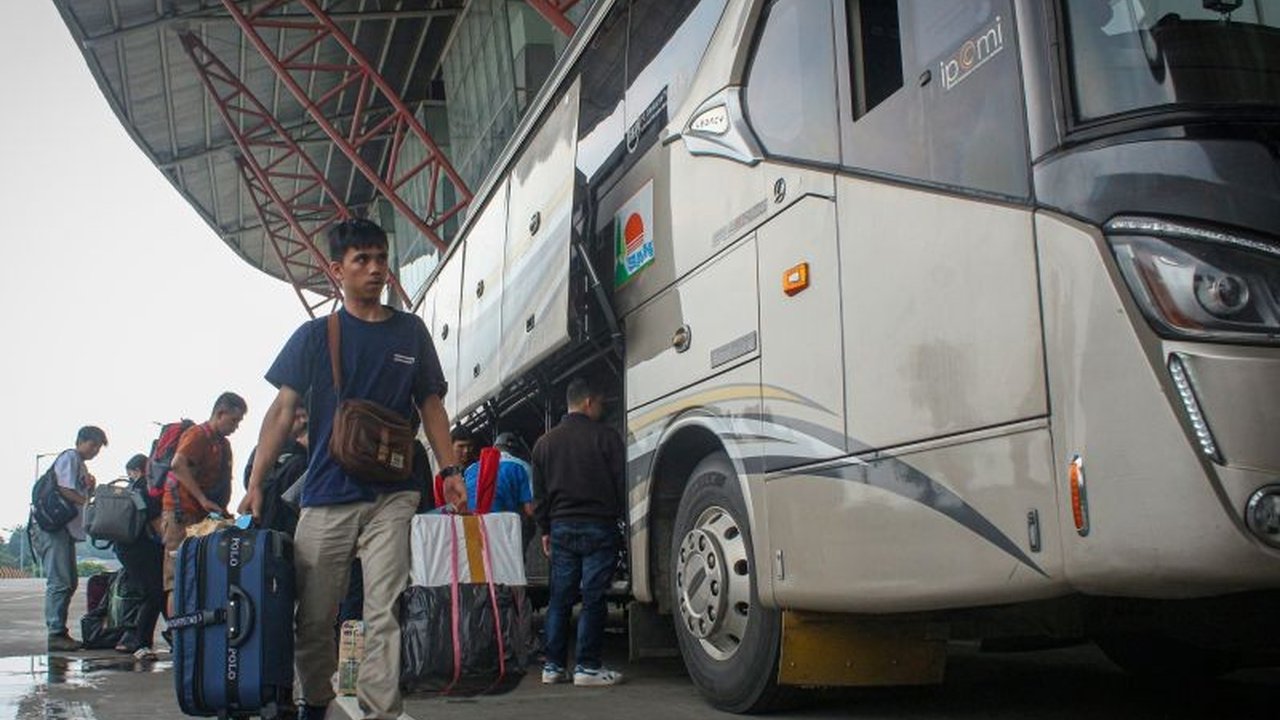 Gubernur DKI Jakarta Pramono Anung Wibowo meluncurkan program 