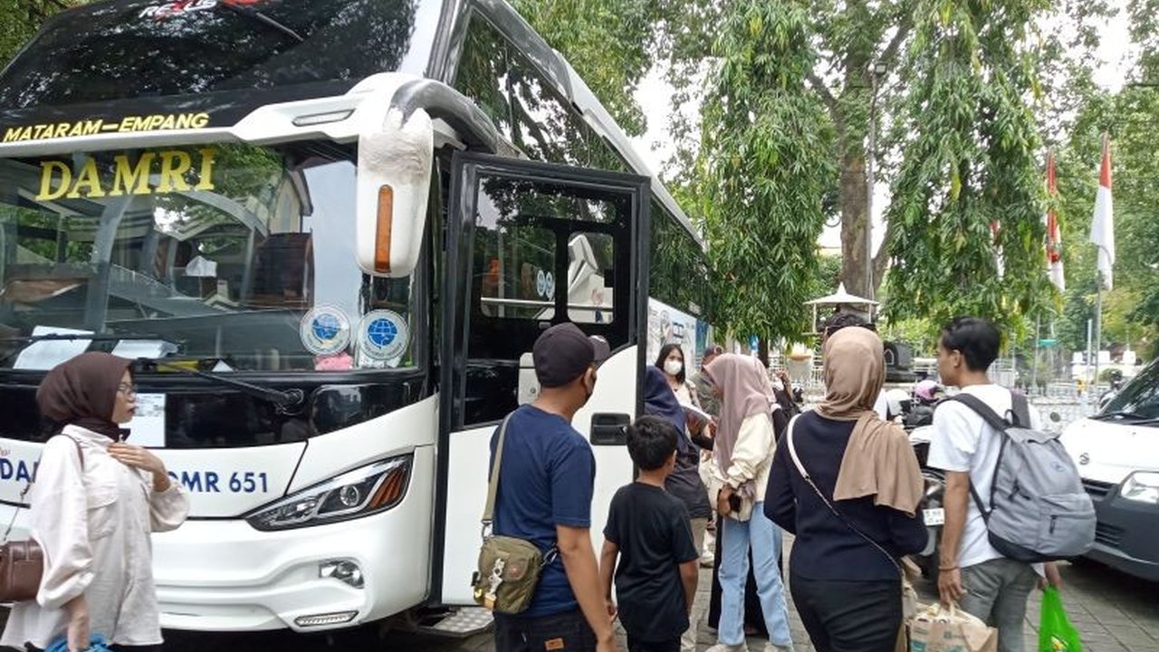 Dinas Perhubungan Kota Mataram kembali menggelar program Mudik Gratis Lebaran 2026. Inisiatif ini bertujuan meringankan beban warga berpenghasilan terbatas dan mengurangi kepadatan lalu lintas jelang Idul Fitri.