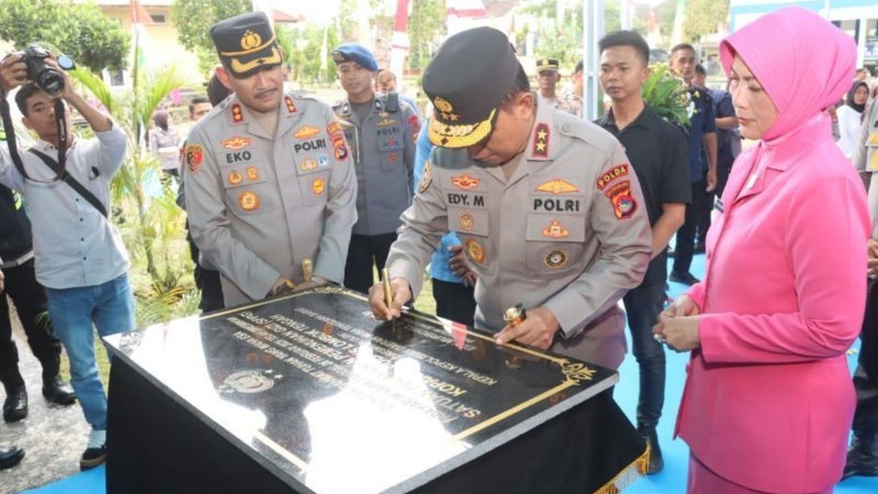 Kehadiran Satuan Pelayanan Pemenuhan Gizi (SPPG) Polri di NTB diharapkan tidak hanya meningkatkan kualitas gizi, tetapi juga menggerakkan perekonomian masyarakat lokal dan membuka lapangan kerja.