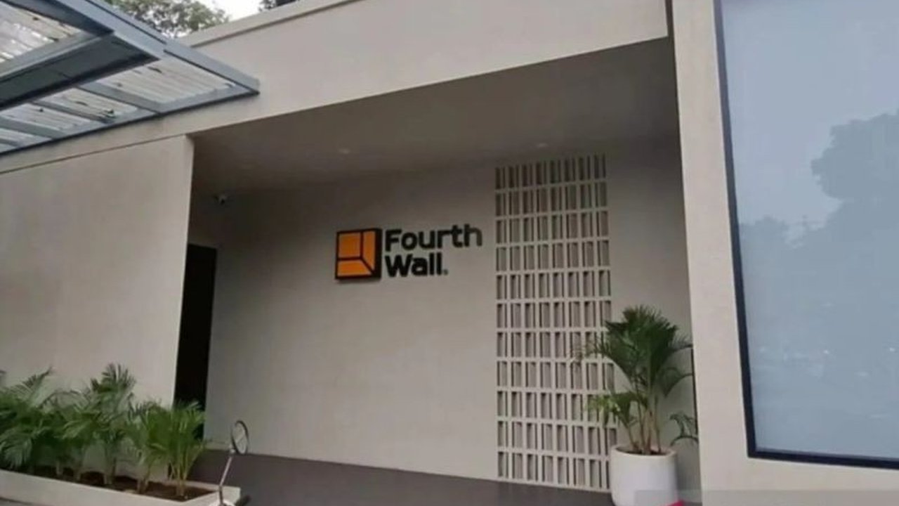 Satpol PP Jakarta Selatan akan menindak tegas bangunan lapangan padel di Cilandak yang tidak memiliki izin resmi, menunggu rekomendasi dari Citata. Pembongkaran Lapangan Padel Cilandak ini menjadi sorotan publik dan pemerintah daerah.