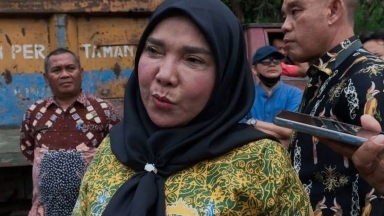 Wali Kota Bandarlampung Eva Dwiana menegaskan komitmen Pemda untuk hadir membantu warganya yang kesulitan, baik akibat musibah maupun darurat kesehatan, dengan menyalurkan Bantuan Warga Bandarlampung.