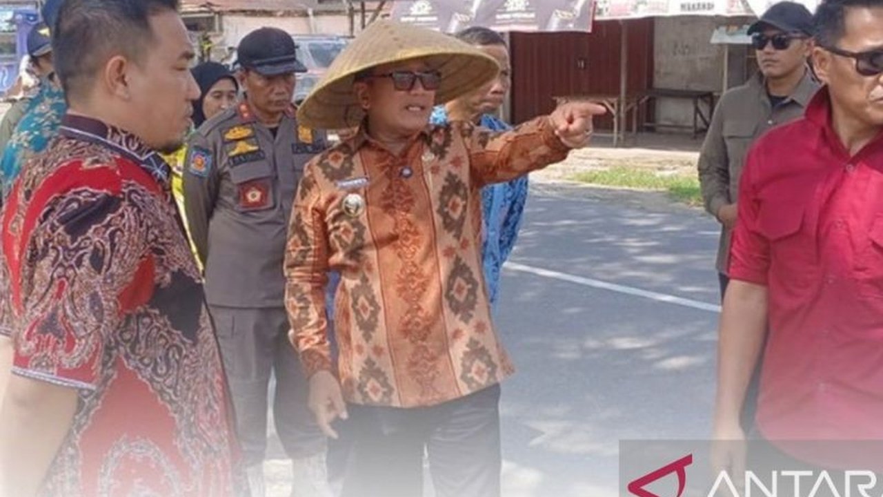Pemerintah Kabupaten Kubu Raya secara serius melakukan Pembenahan Kantor Kecamatan di sembilan wilayahnya untuk mewujudkan layanan publik yang lebih baik, nyaman, dan representatif bagi masyarakat.