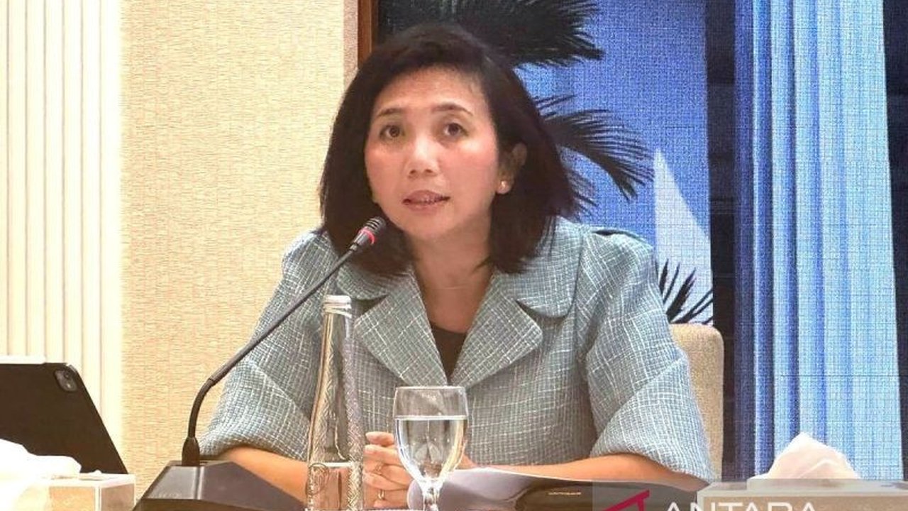 Kementerian Luar Negeri (Kemlu) RI mengimbau WNI di Iran untuk tetap tenang dan meningkatkan kewaspadaan menyusul serangan bersenjata melalui udara di beberapa kota.