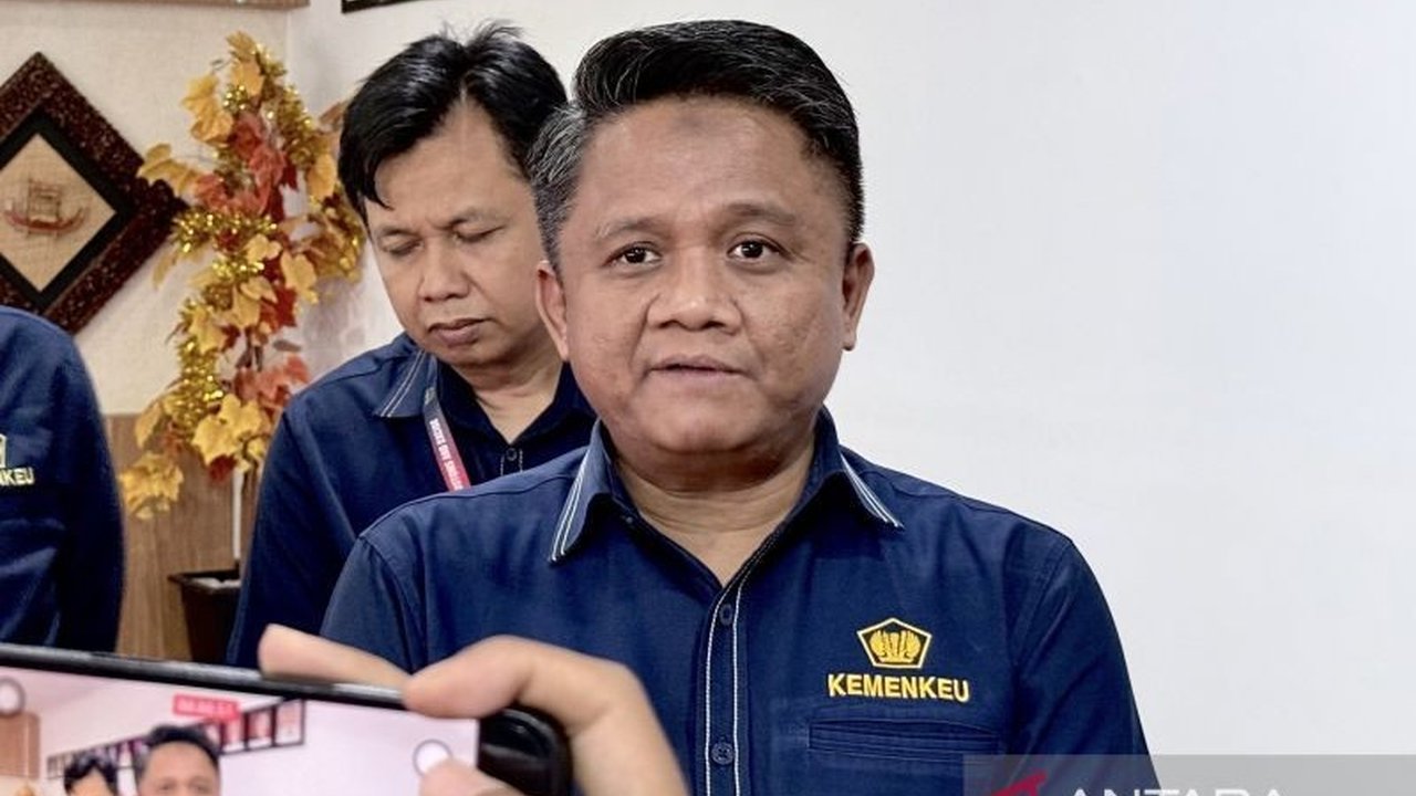 Kantor Wilayah DJPb Kalsel melaporkan mayoritas Pemda di Kalimantan Selatan berhasil memacu Realisasi Dana TKD Kalsel hingga Rp2,51 triliun per Januari 2026, menunjukkan komitmen kuat dalam percepatan pembangunan.