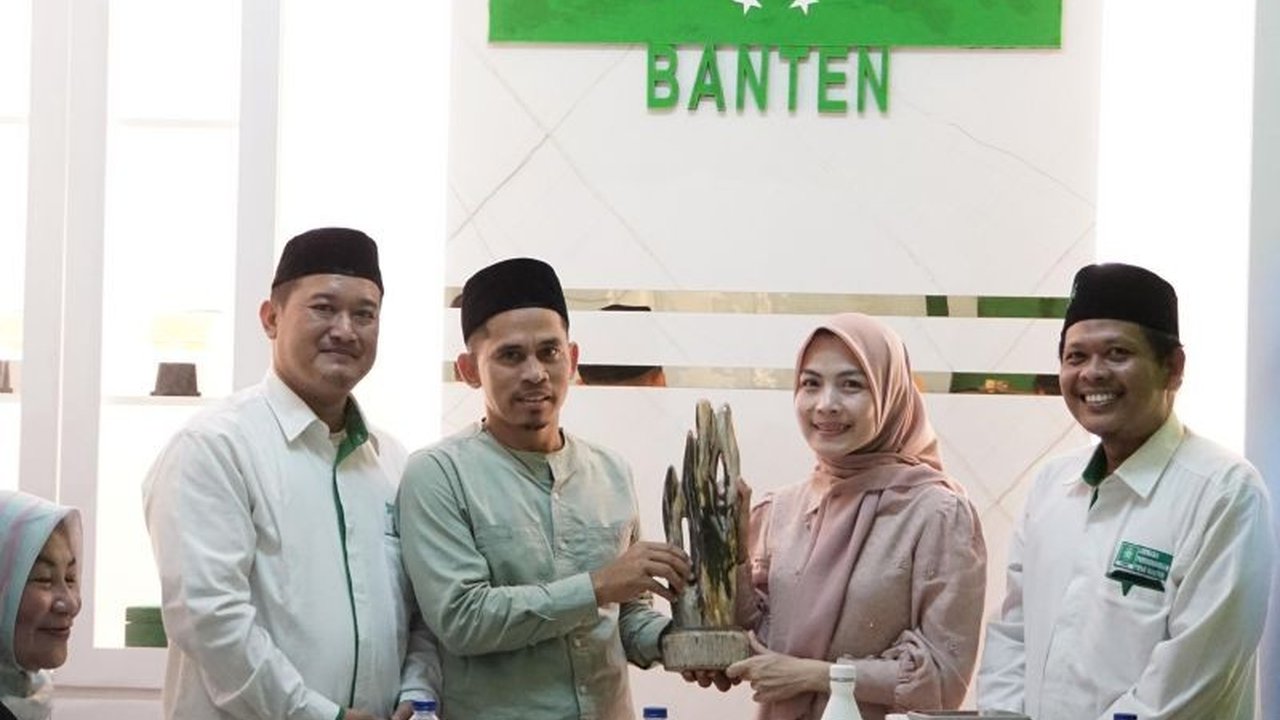 Bupati Serang Ratu Rachmatuzakiyah memberikan apresiasi penuh terhadap langkah LPNU Banten dalam mengembangkan UMKM Nahdliyin, mendorong peningkatan ekonomi lokal dan kesejahteraan masyarakat.
