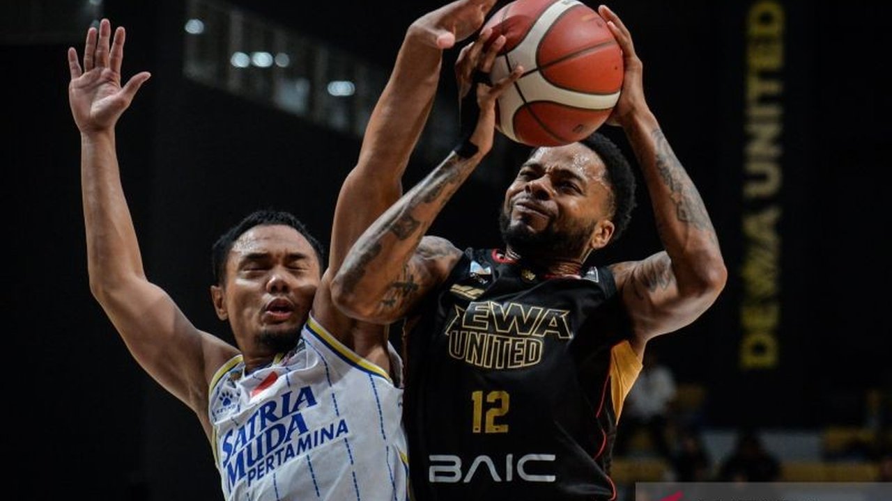 Pebasket asing Dewa United Banten, Donell Cooper, menjelma sebagai raja assist di paruh pertama IBL 2026. Konsistensi Donell Cooper ini mengukuhkan dominasinya di liga basket Indonesia dan berpotensi membawa timnya meraih prestasi.