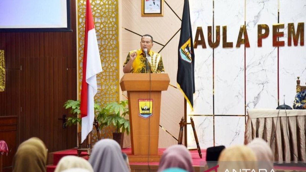 Kejari Pariaman Dampingi Rehab Sekolah di Pariaman. Tujuannya meminimalisasi masalah hukum dan memastikan pembangunan sarana pendidikan sesuai koridor, memberi rasa aman kepala sekolah.