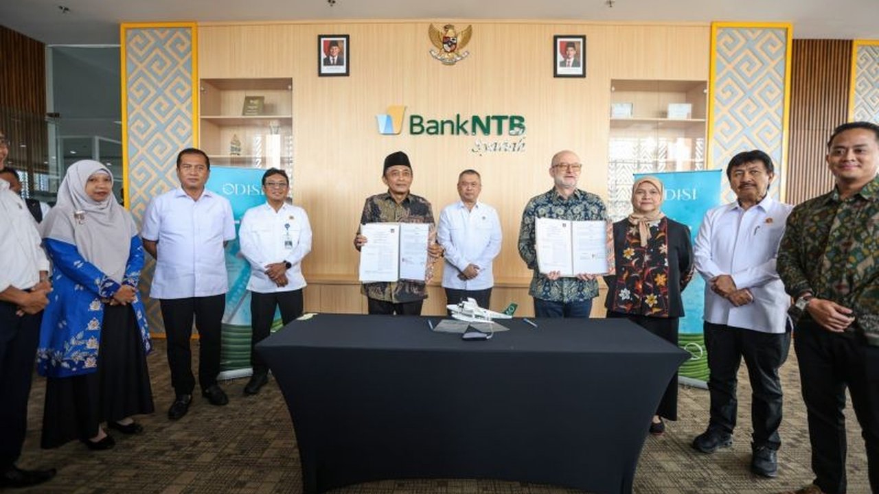 Pemerintah daerah mendukung penuh rencana pembangunan Hub Pesawat Air Lombok Tengah di Bendungan Batujai, memperkuat konektivitas pariwisata NTB dan diharapkan beroperasi Juni 2026.