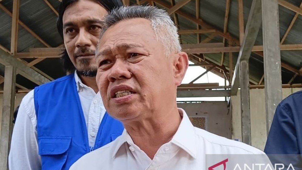 Pemkab Sigi memperkuat komitmen pendidikan. Sebanyak 97 mahasiswa raih Beasiswa Sigi Masagena Plus di 2025, membuka gerbang masa depan cerah bagi putra-putri daerah kurang mampu dan berprestasi.