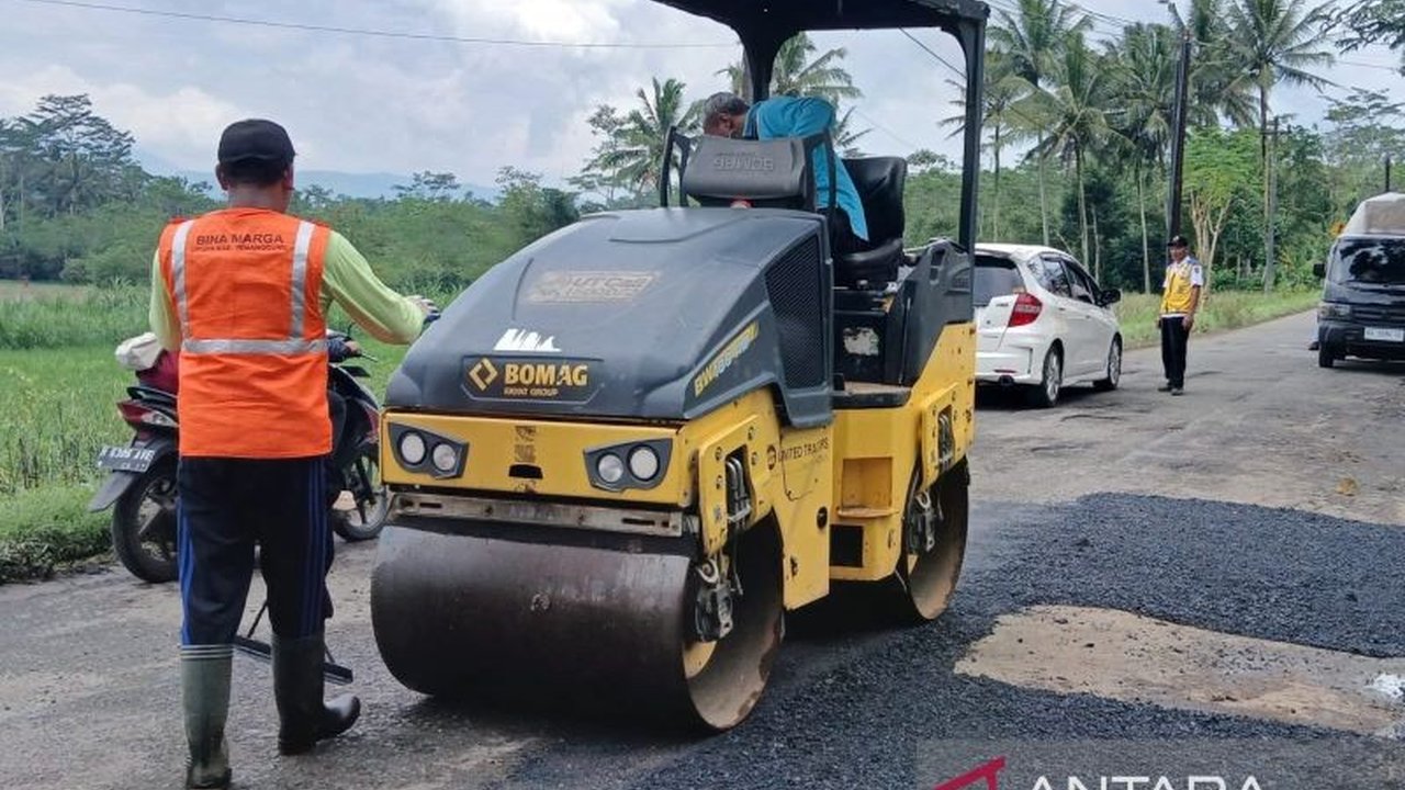 Pemerintah Kabupaten Temanggung fokus pada penambalan jalan di jalur alternatif Lebaran 2026 untuk memastikan kenyamanan dan keselamatan pemudik, dengan anggaran Rp4 miliar.
