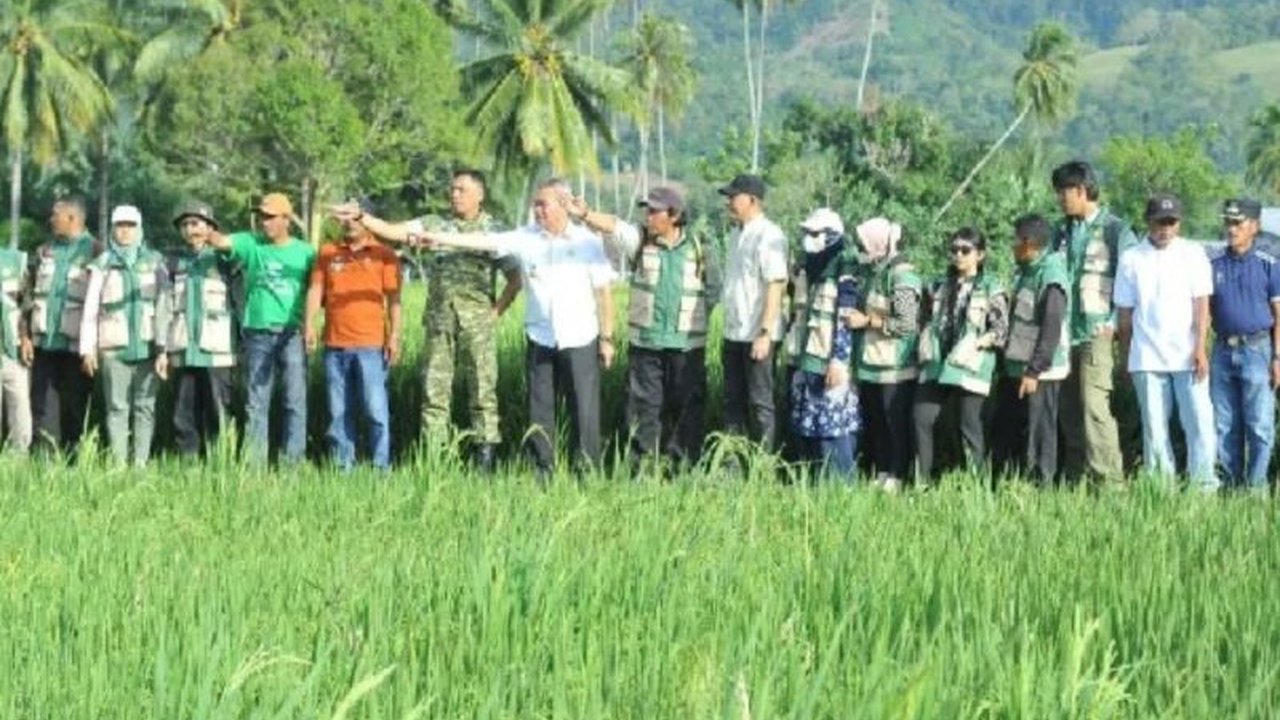 Bupati Sigi Moh Rizal Intjenae menekankan pentingnya Produktivitas Pertanian Sigi dalam menjaga stabilitas ekonomi daerah. Simak bagaimana sektor ini dan pariwisata mendorong pertumbuhan ekonomi.