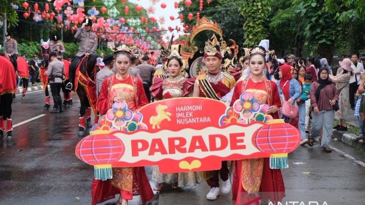 Wakil Menteri Ekonomi Kreatif Irene Umar secara resmi membuka Parade Imlek Nusantara 2026, menegaskan perayaan ini sebagai bukti nyata persatuan dan inklusivitas bangsa Indonesia yang kaya akan keberagaman.