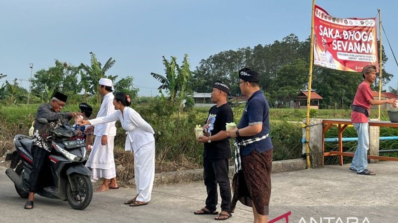 Momen Hari Raya Nyepi Caka 1948 diwarnai aksi berbagi iftar oleh umat Hindu Kabupaten Bekasi kepada warga Muslim, menunjukkan indahnya toleransi beragama dan persaudaraan.