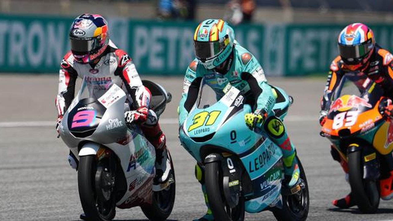 Pembalap Honda Team Asia, Veda Ega Pratama (paling kiri). (Honda Team Asia)