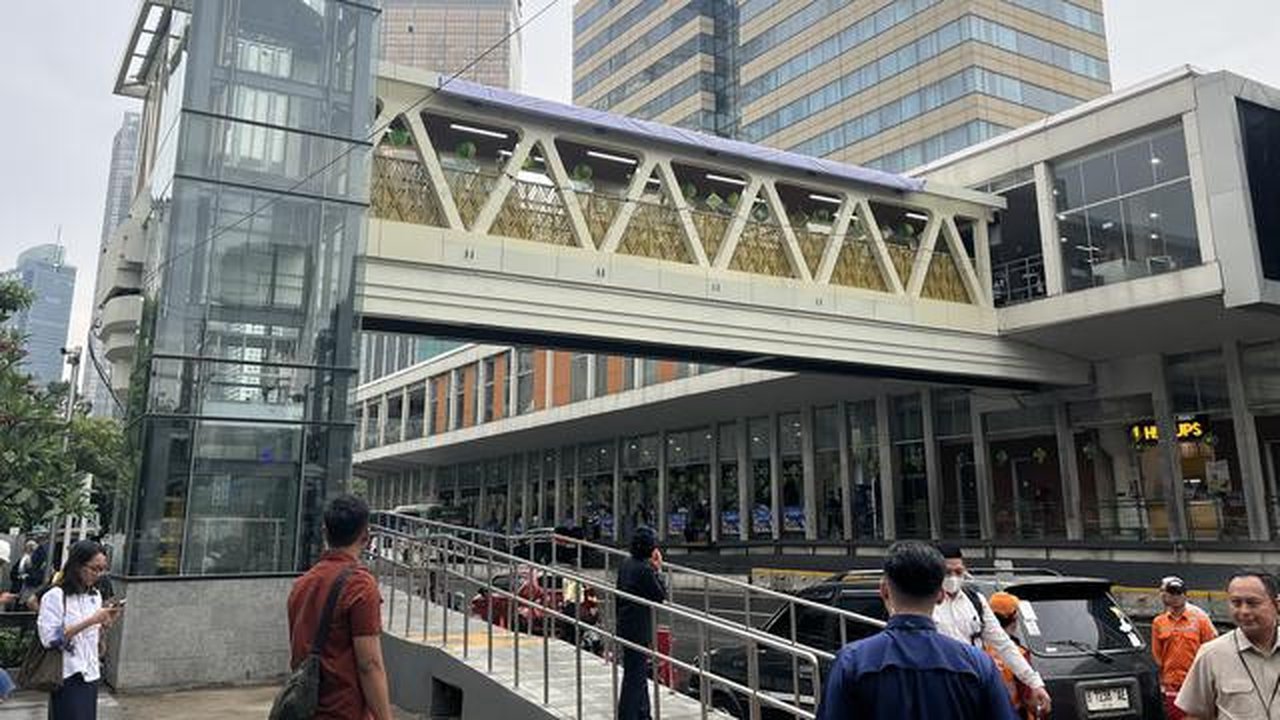 Rencana Jembatan Penyeberangan Orang (JPO) Halte Transjakarta MH Thamrin terintegrasi dengan Gedung Sarinah. (Liputan6.com/Winda Nelfira)