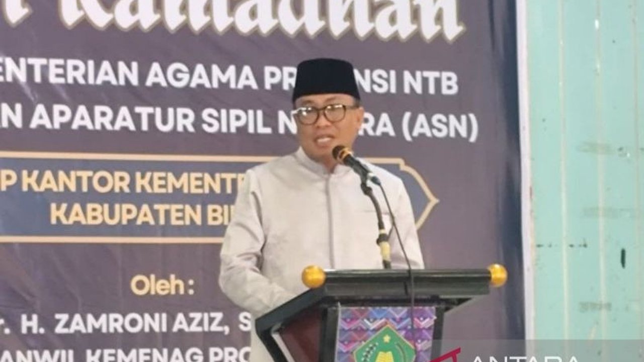 Kepala Kemenag NTB Zamroni Aziz berkomitmen penuh mengawal aspirasi guru madrasah swasta untuk diangkat menjadi Pegawai Pemerintah dengan Perjanjian Kerja (PPPK), memberikan harapan baru bagi ribuan pendidik.