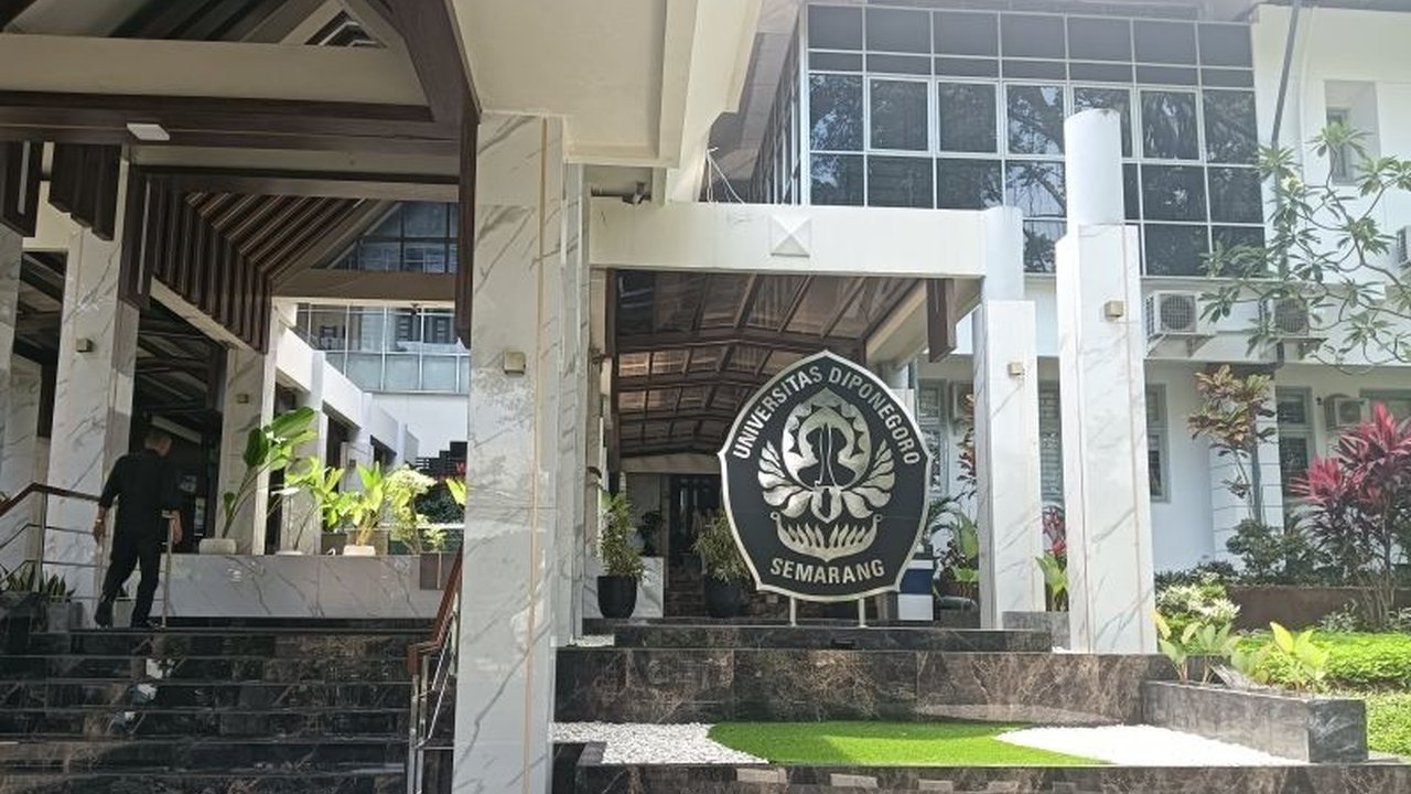 Universitas Diponegoro (Undip) membentuk Tim Kode Etik untuk mendalami dugaan pengeroyokan mahasiswa A dari Jurusan Antropologi FIB, tegaskan komitmen serius dalam menangani kasus kekerasan ini.