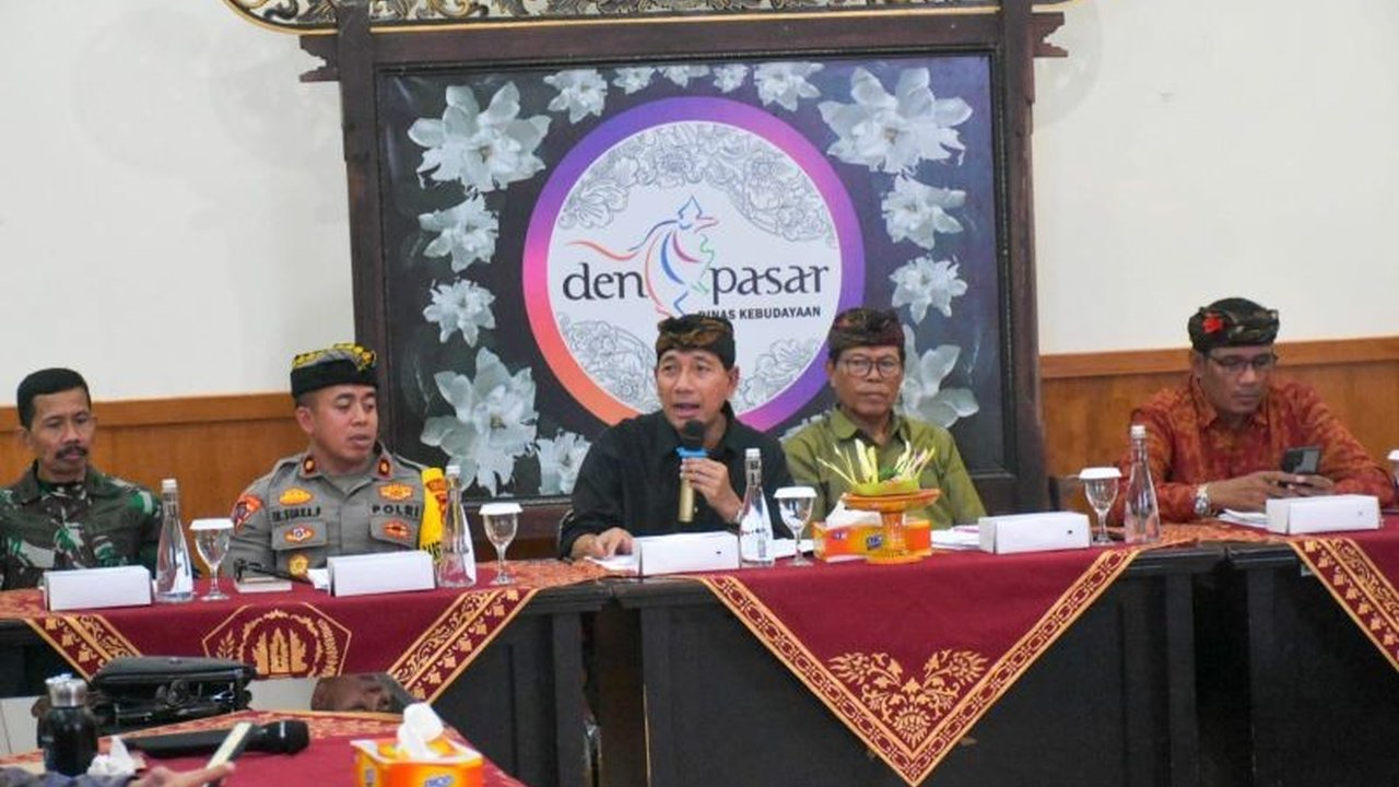 Pemerintah Kota Denpasar mengimbau seluruh elemen masyarakat untuk bersama menjaga kelancaran Nyepi Caka 1948, demi terciptanya suasana kondusif dan harmonis di tengah keberagaman.