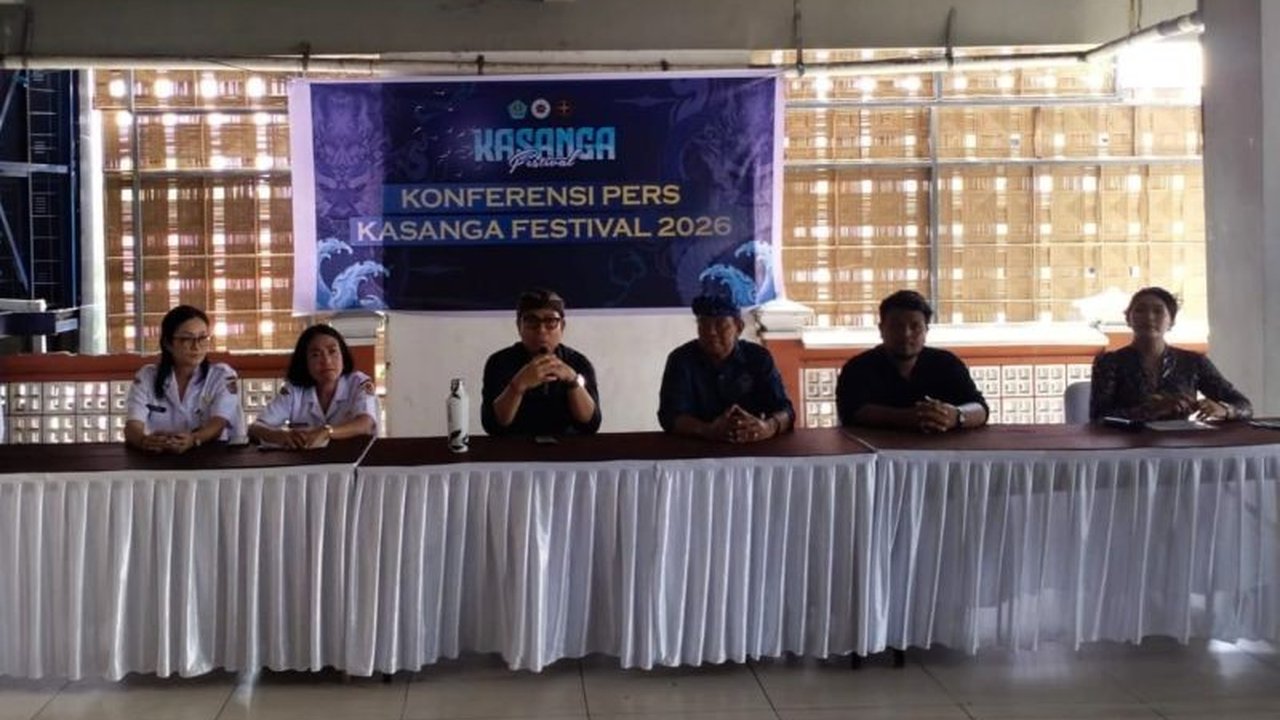Kasanga Festival Denpasar kembali digelar pada 6-8 Maret 2026, menampilkan parade ogoh-ogoh dengan sistem baru, kesenian Bali, dan pameran UMKM tradisional yang menarik perhatian. Jangan lewatkan kemeriahannya!