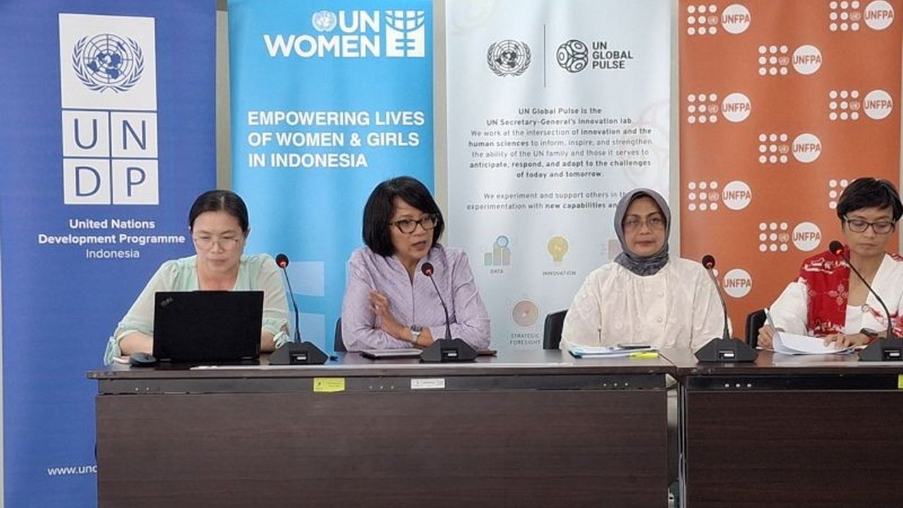 UN Women menekankan pentingnya hak otonomi tubuh perempuan sebagai hak asasi fundamental. Mari selami lebih dalam mengapa hak ini krusial bagi kesetaraan dan keadilan menyeluruh.