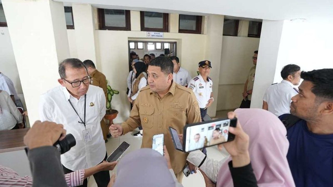 Pemerintah Kota Makassar dan Kementerian Perhubungan (Kemenhub) berkolaborasi mempercepat Revitalisasi Terminal Daya Makassar, menjadikannya simpul transportasi regional modern yang terintegrasi dan mendukung mobilitas logistik.