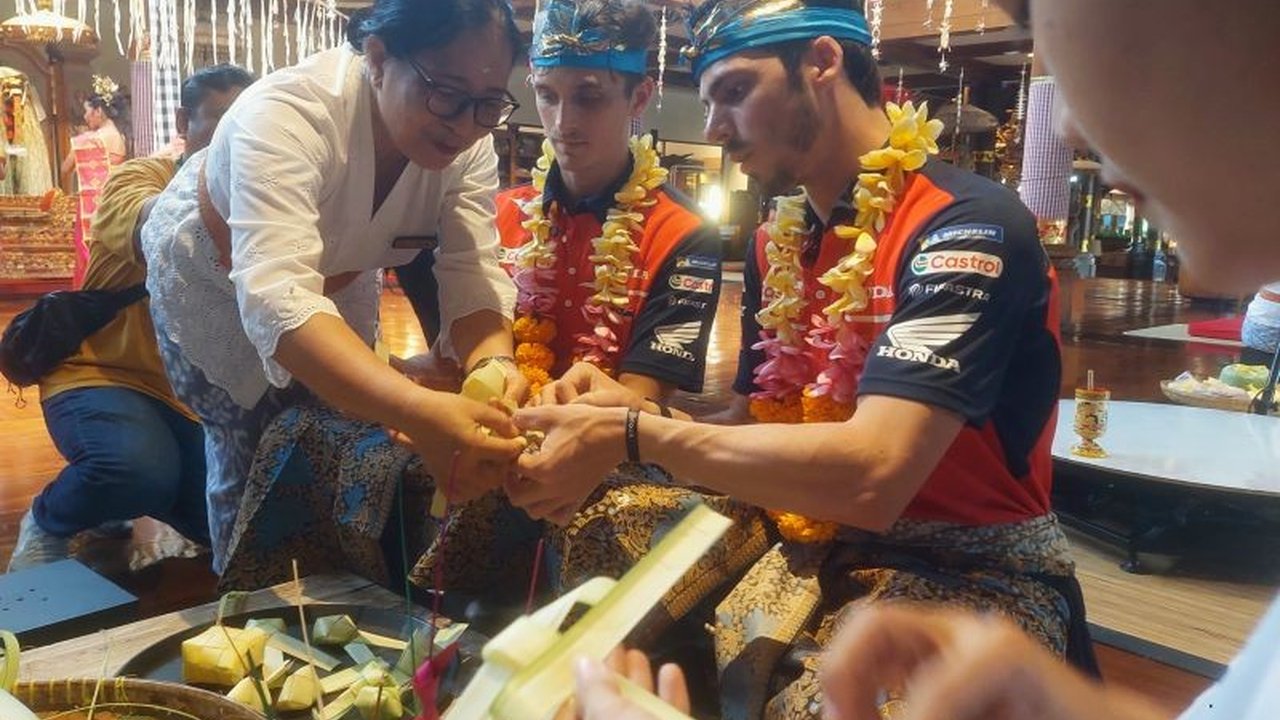 Pembalap Honda HRC Castrol, Joan Mir, yakin timnya akan bangkit di MotoGP 2026. Ia menyoroti peningkatan mesin Honda MotoGP yang signifikan sebagai faktor utama keberhasilan ini, membuat pembaca penasaran akan performa tim Jepang tersebut.