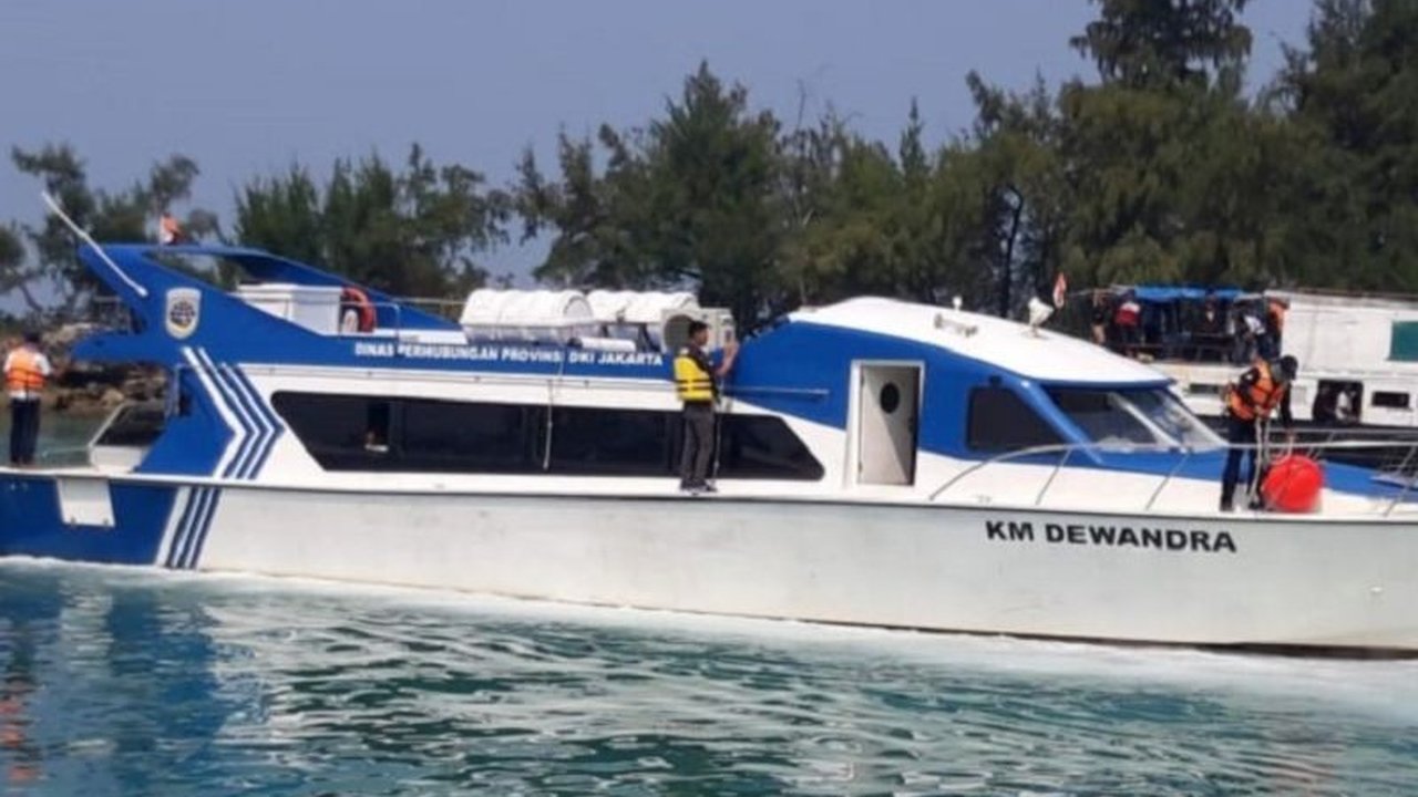 Pemerintah Provinsi DKI Jakarta kembali memfasilitasi warganya dengan program Mudik Gratis Angkutan Laut menuju 10 pulau di Kepulauan Seribu. Program Mudik Gratis Kepulauan Seribu ini bertujuan untuk memastikan perjalanan yang aman dan nyaman.