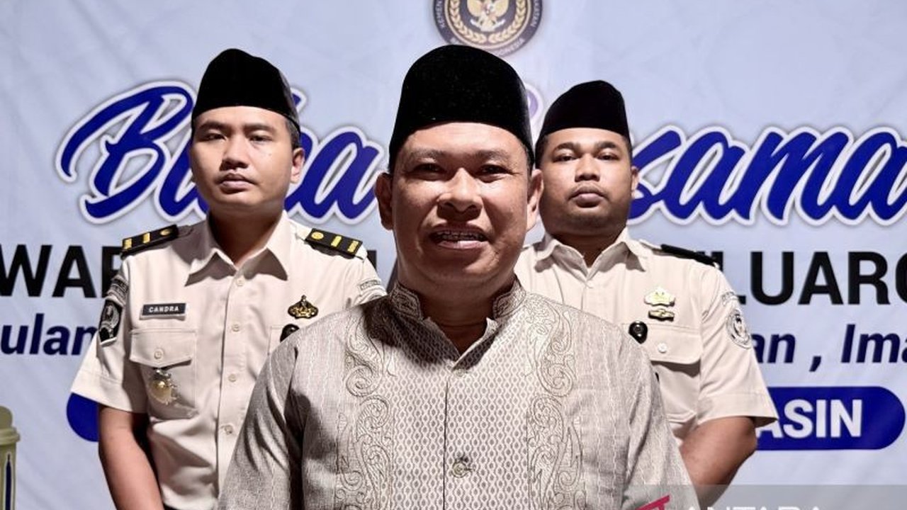 Lapas Banjarmasin gelar buka puasa bersama perdana dengan keluarga WBP di Ramadan 1447 H. Inisiatif ini perkuat pembinaan dan hubungan emosional, menandai pergeseran paradigma pemasyarakatan yang humanis.