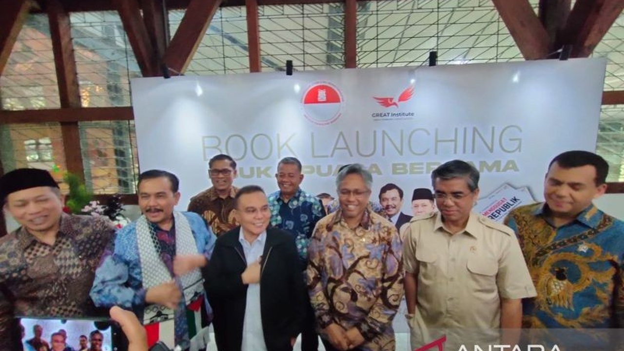 Wakil Ketua DPR Sufmi Dasco Ahmad mengisyaratkan adanya Solusi BBM Prabowo yang telah disiapkan pemerintah untuk menjaga ketersediaan bahan bakar minyak nasional di tengah ancaman krisis energi global, membuat pembaca penasaran akan detail strategi terseb