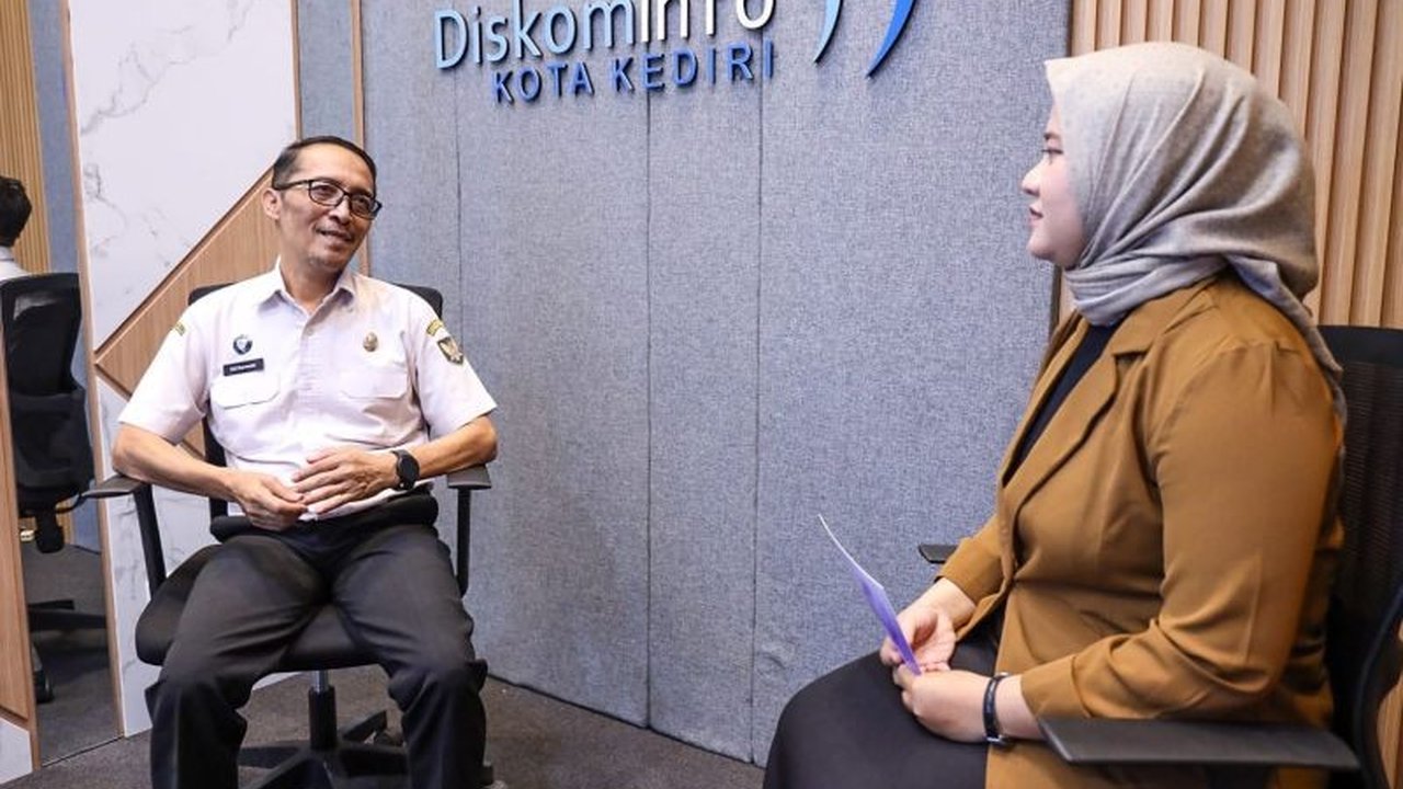 Pemerintah Kota Kediri mencatat Realisasi Investasi Kota Kediri mencapai Rp1,66 triliun pada tahun 2025, didorong sektor transportasi, perdagangan, dan properti, menunjukkan pertumbuhan signifikan dan optimisme target 2026.