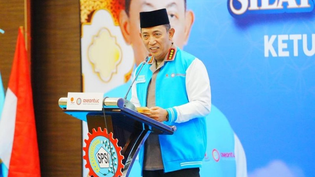 Kapolri Jenderal Pol. Listyo Sigit Prabowo mengajak buruh bersatu dengan pemerintah untuk memperkuat kolaborasi demi mewujudkan Indonesia Emas 2045 di tengah tantangan global.